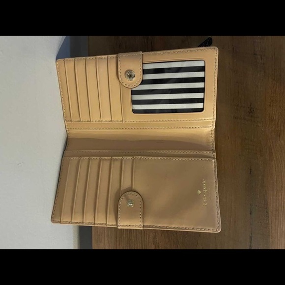Authentic Kate Spade wallet - Picture 2 of 2